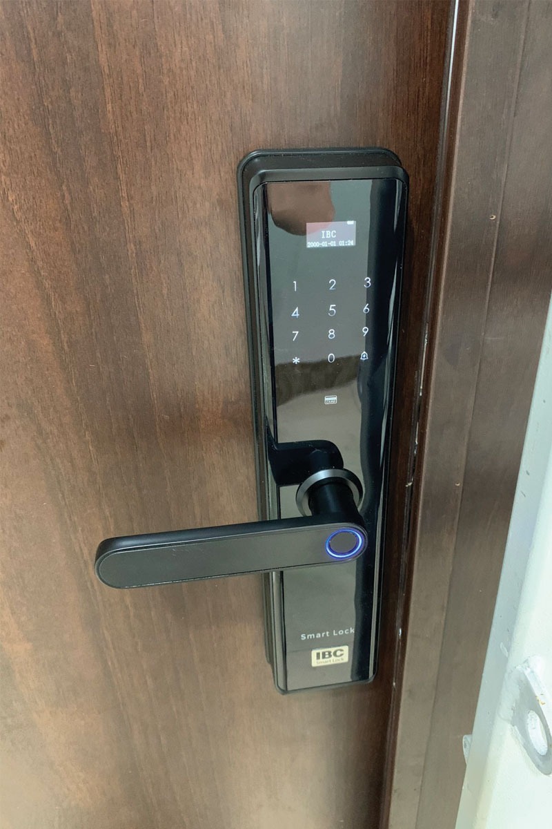 khóa cửa từ