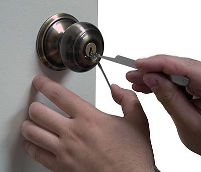 khóa tay nắm tròn