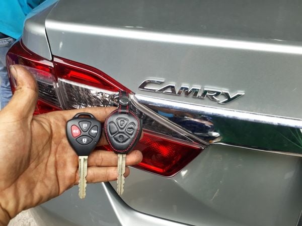 LÀM CHÌA KHÓA TOYOTA BÀU BÀNG