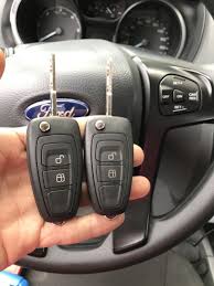 Làm Chìa Khóa Xe Ford Dĩ An